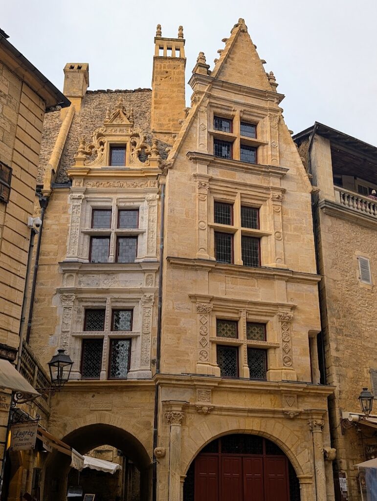 ラ・ボエシの家(Maison de la Boetie)