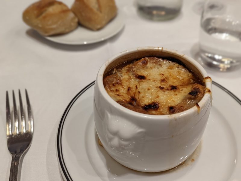 オニオングラタンスープ（Soupe a l’oignon gratiné）