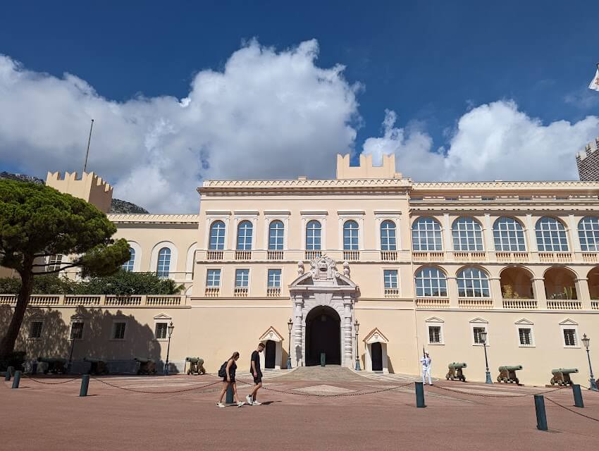 モナコ大公宮殿（Palais Princier de Monaco）