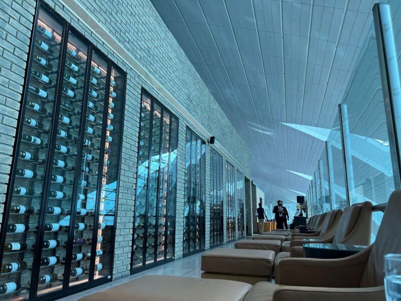 世界一と言われるドバイの空港ラウンジ
