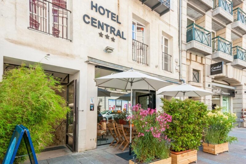 ホテルセントラルアヴィニョン（Hotel Central Avignon）