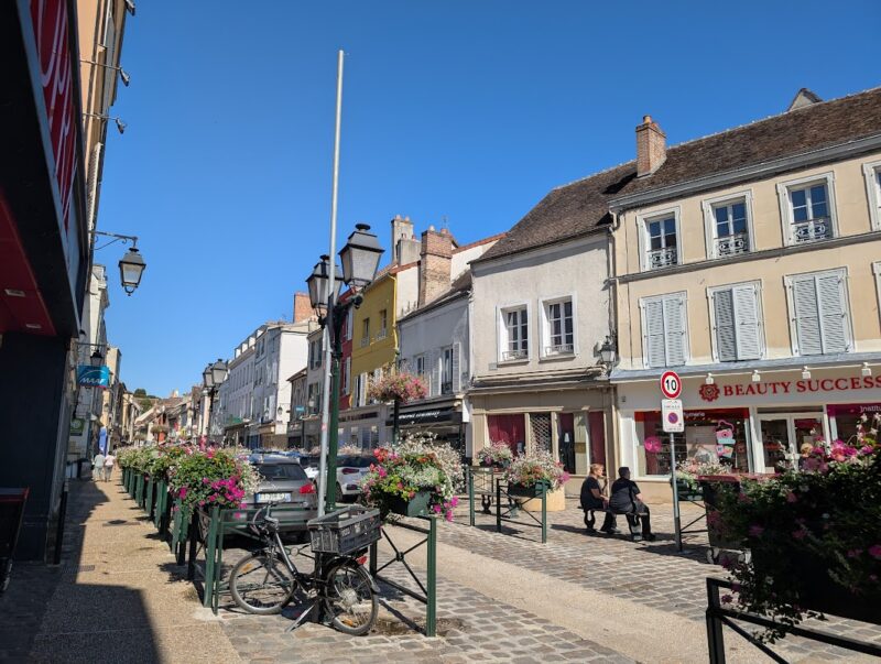 プロヴァン(provins)新市街の雰囲気