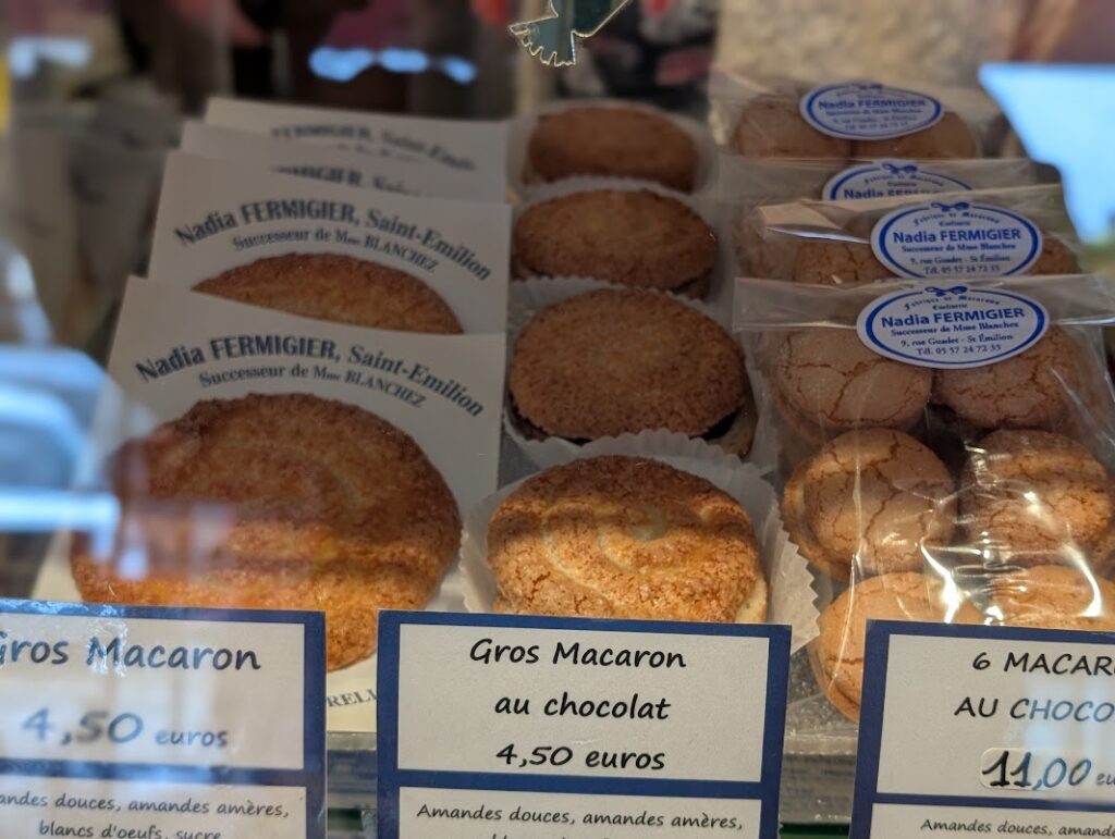 マカロン（Macarons de Saint-Émilion - Nadia Fermigier）
