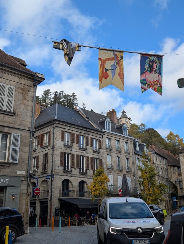 オービュッソン市街地中心部