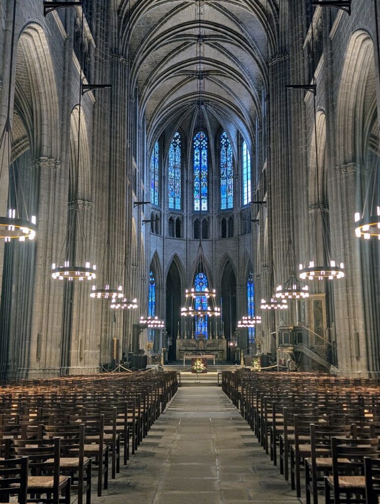 サン=テティエンヌ大聖堂(Cathédrale Saint-Étienne)