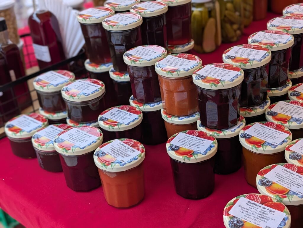 フランスのジャムもよく買うもののひとつ 朝ごはんのパンやヨーグルトに使います