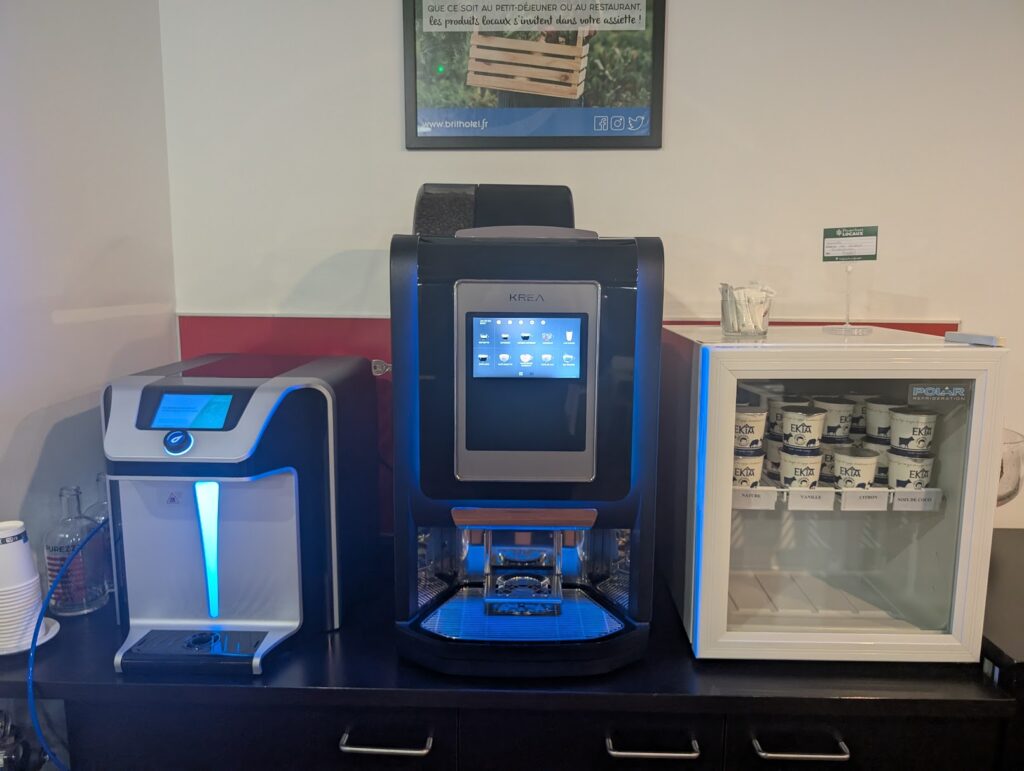 Brit Hotel de Paris 朝食