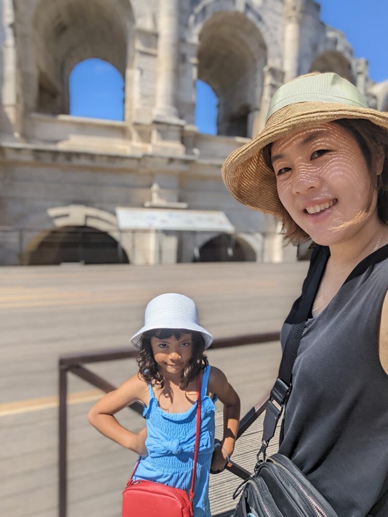 日差しが強いので、夏場は帽子もあった方がいいと思います