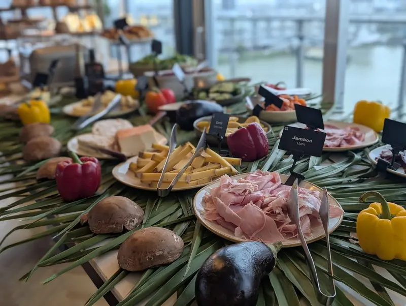 ルネッサンス・ボルドー　朝食